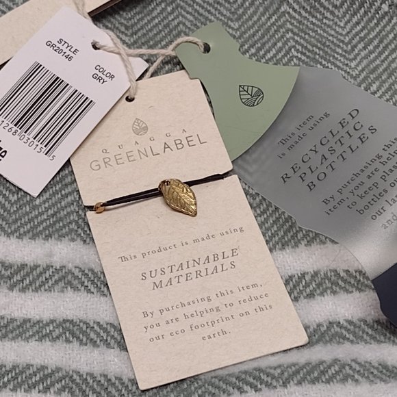 NWT! Quagga Green Label Blanket Wrap - Grey & White Striped - Picture 3 of 5